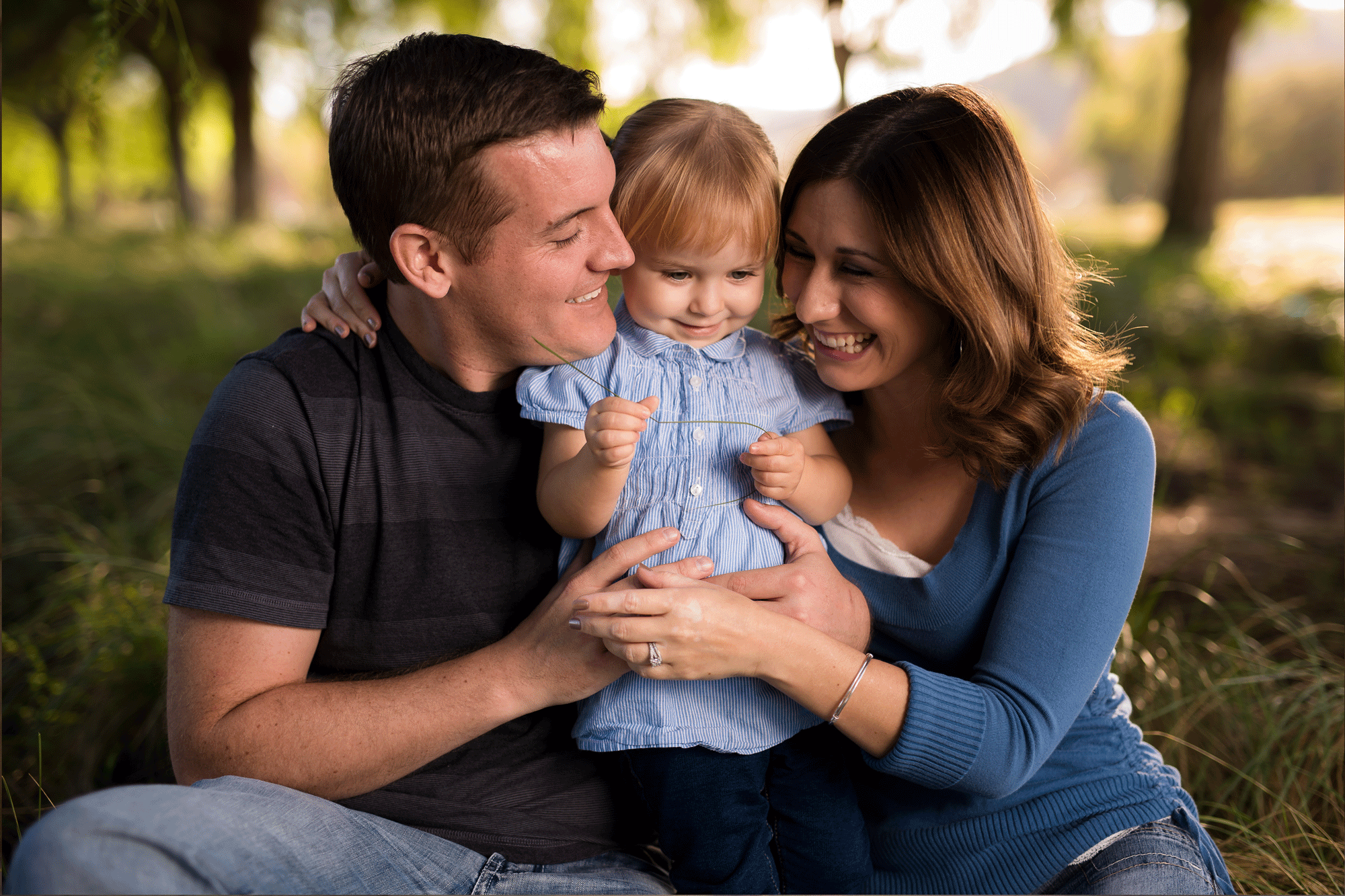 5 Easy Family Portrait Posing Ideas | SLR Lounge - Family Tree Books To Fill In