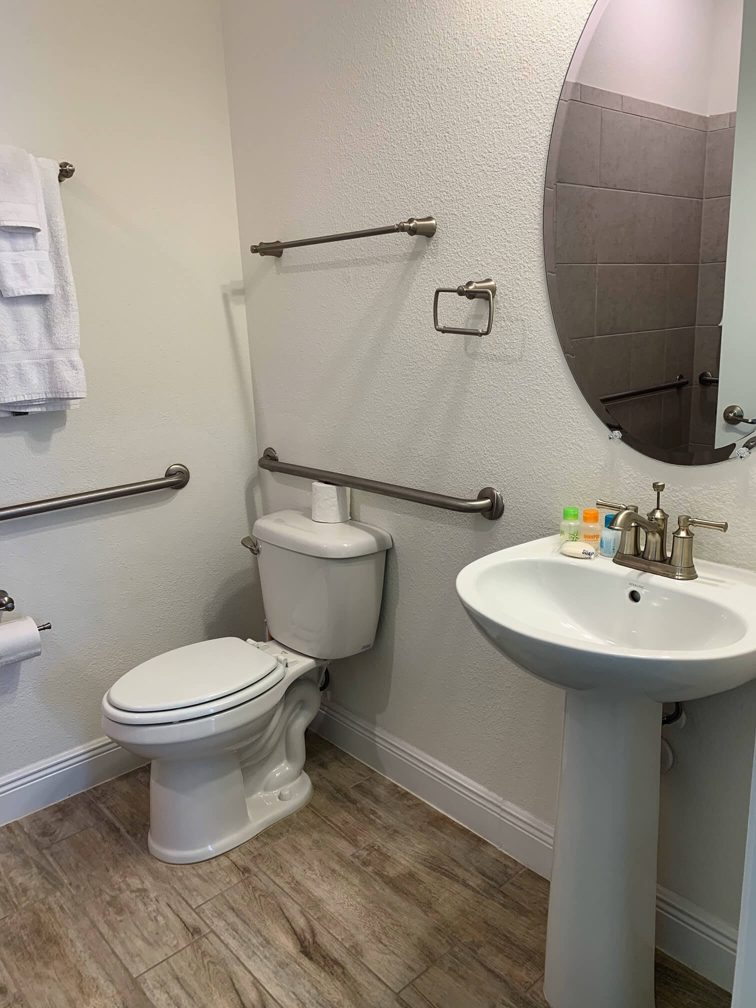 Wheelchair Accessible Vacation Rentals With Roll In Shower Florida