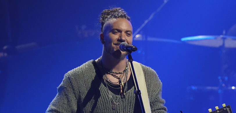 Brandon Lake Tickets & 2025 Tour Dates - Brandon Lake Joins Breanna Nix For Showstopping ‘American Idol’ Grand Finale Performance