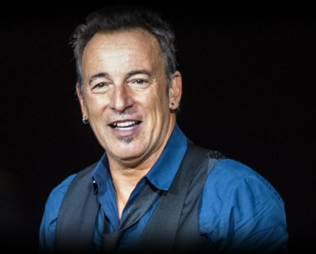 Bruce Springsteen - Age, Bio, Birthday, Family, Net Worth | National Today - How Old Is Bruce Springsteen? The Boss’s Age & Rock Legacy