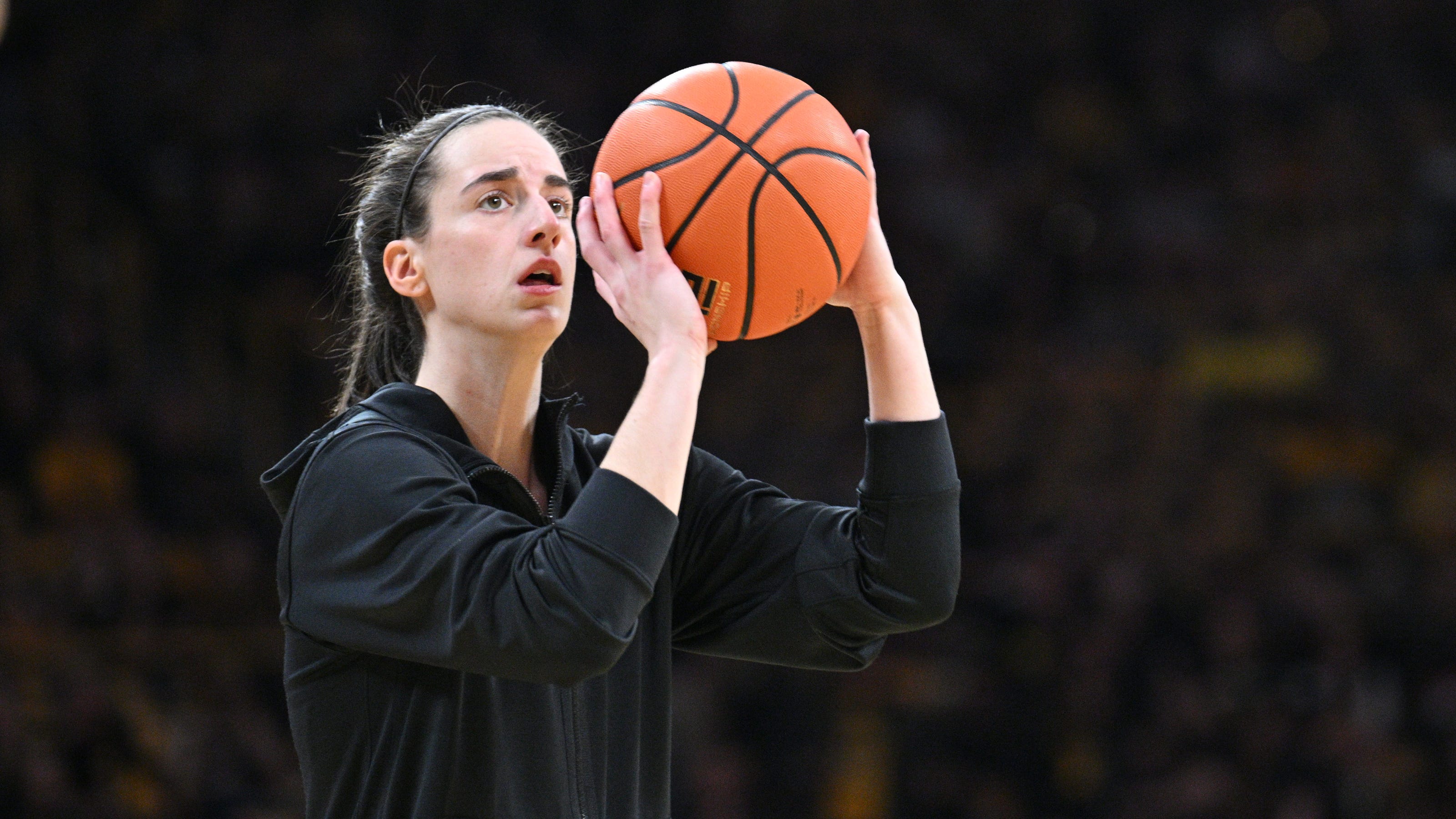 Caitlin Clark salary, endorsements, other income as WNBA rookie - Caitlin Clark Salary: WNBA Pay, NIL Money & Endorsement Deals