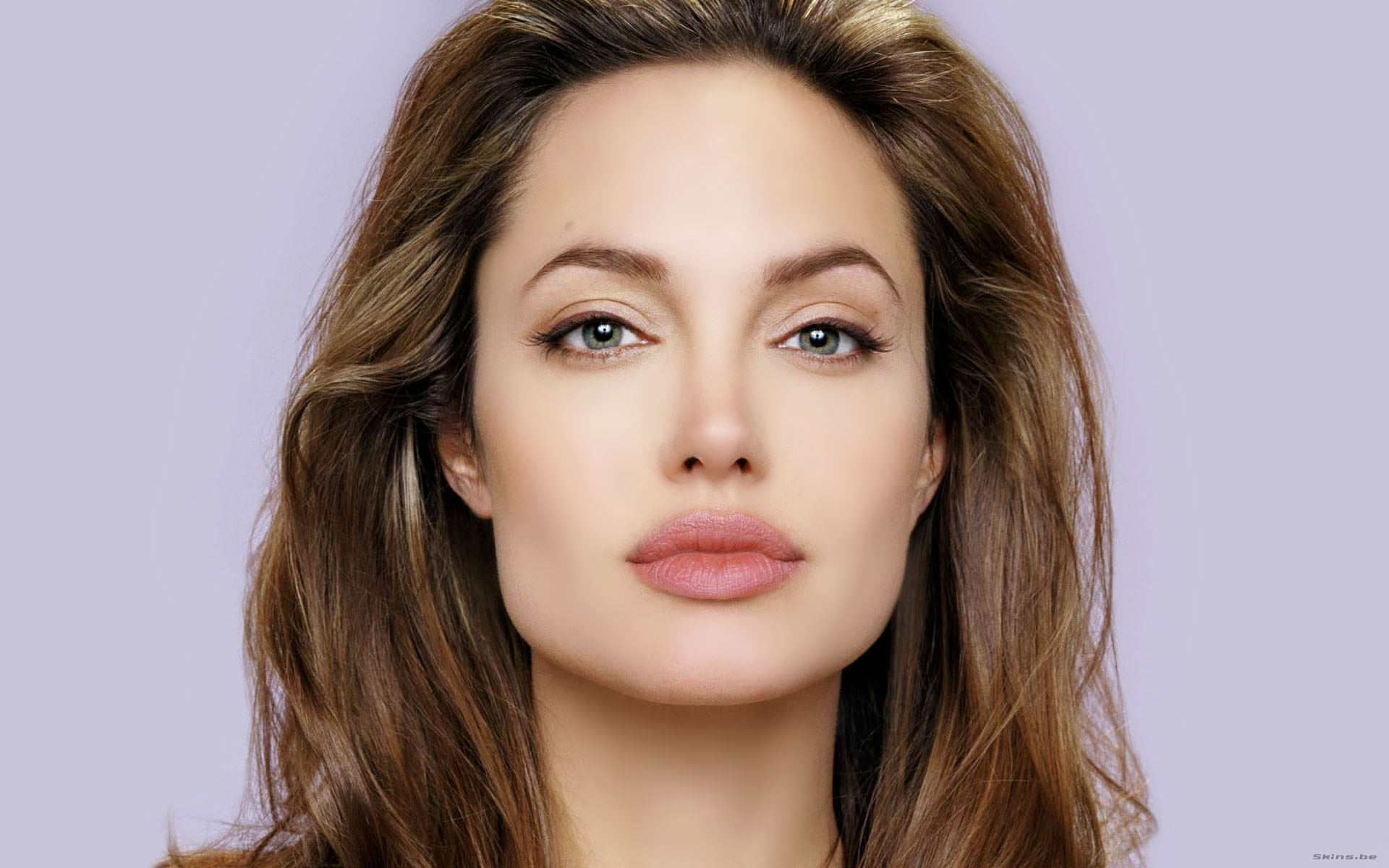 Celebrity Aura HD Wallpaper - Angelina Jolie Net Worth 2025: Actress, Director & Humanitarian Earnings