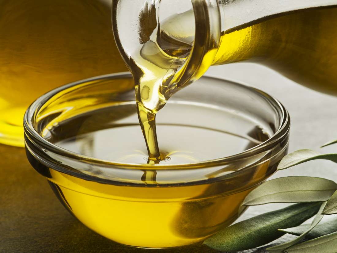 Comparing oils: Olive, coconut, canola, and vegetable oil - Oil Light Blinks On And Off