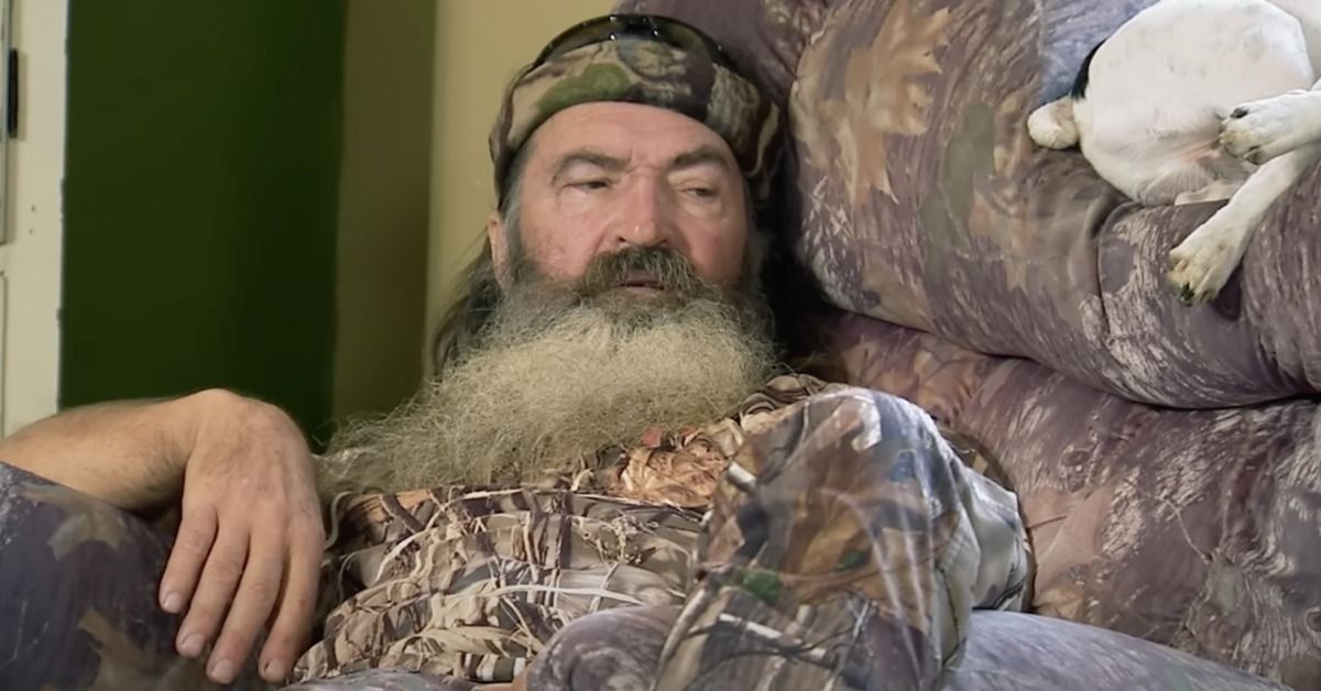 Every Cast Member Of Duck Dynasty's Net Worth - Phil Robertson Net Worth: How Much The Duck Commander Built Before His Death