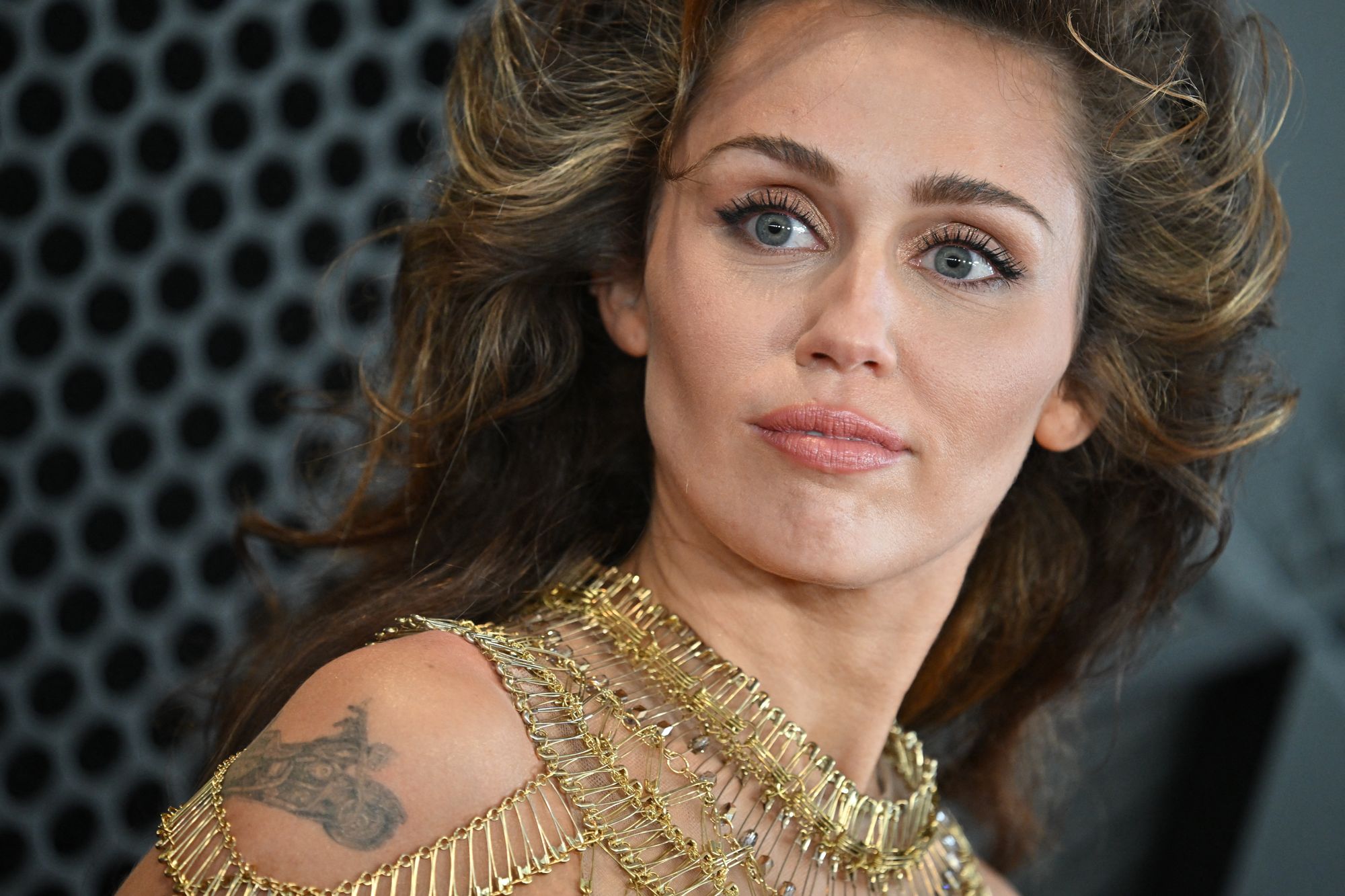 FEB 4TH | 66TH ANNUAL GRAMMY AWARDS : ARRIVALS - 030 - Miley Cyrus Source - Miley Cyrus Net Worth 2025: Pop Star’s Music & Media Empire