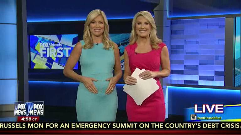 FNC’s Ainsley Earhardt Announces Pregnancy - Ainsley Earhardt Pregnant? Fans Spot This Telltale Sign!