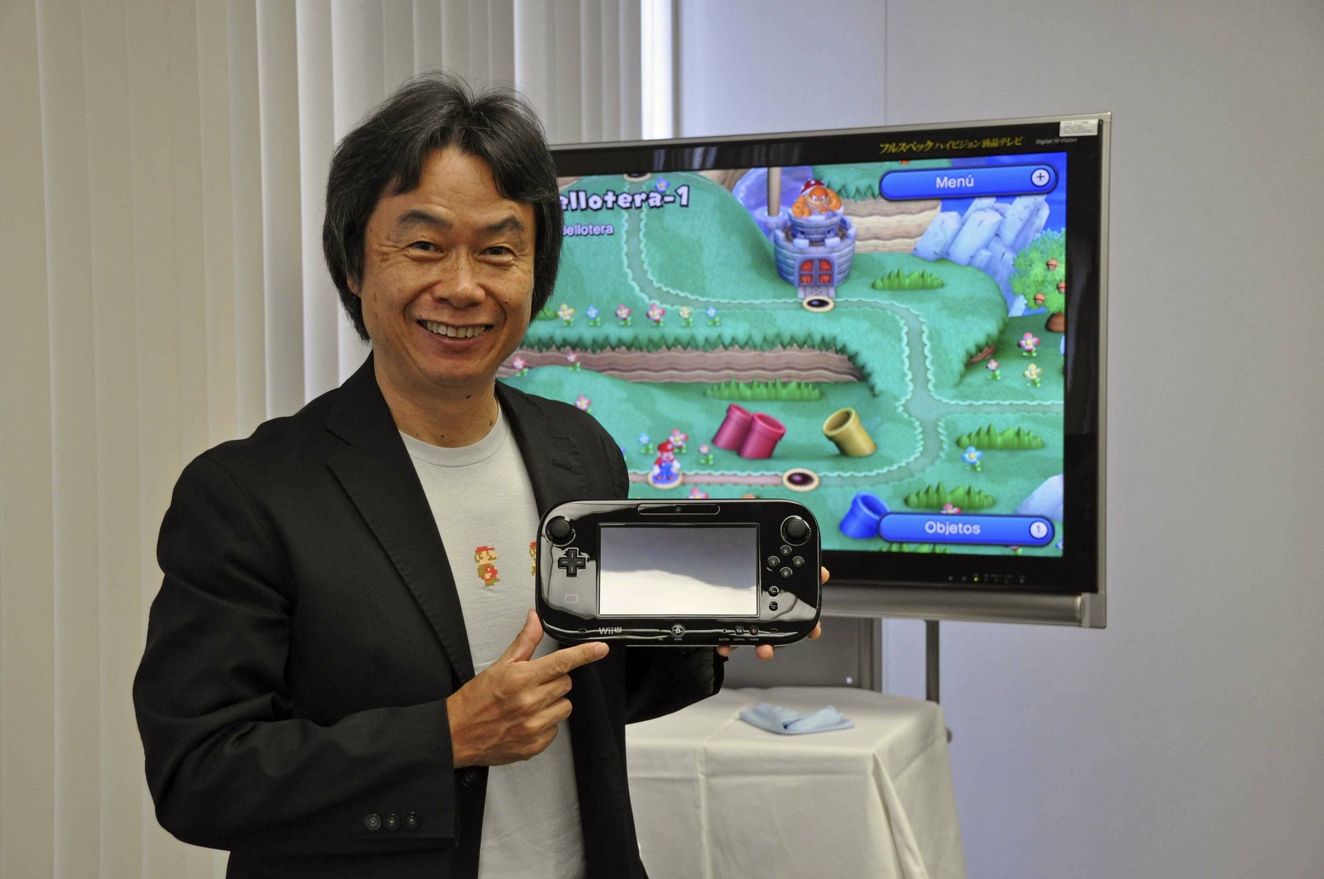 Game Creator with Console HD Wallpaper - Shigeru Miyamoto Net Worth 2025: Nintendo Genius’s Legacy & Wealth
