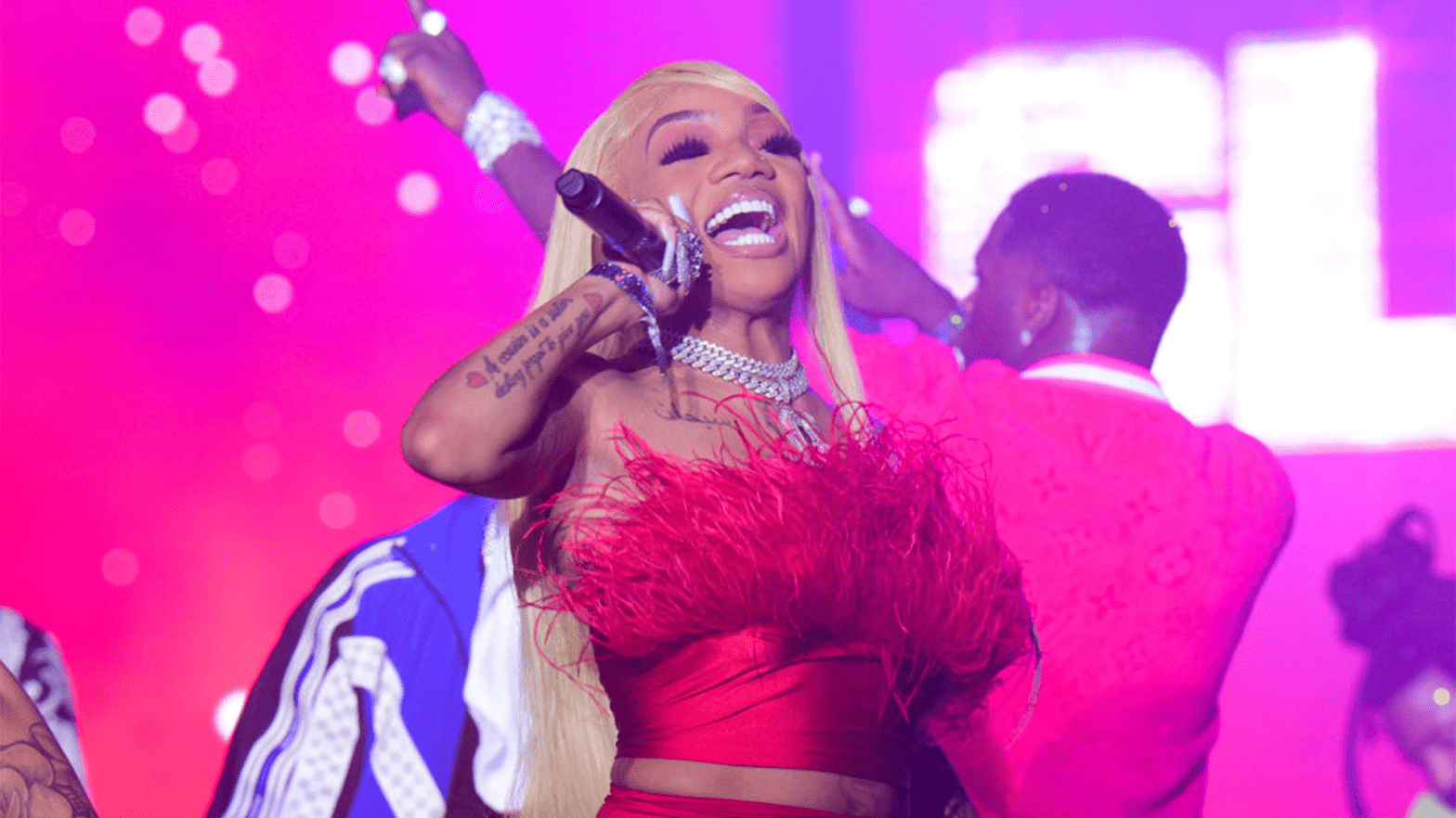 GloRilla Wallpapers - Top Free GloRilla Backgrounds - WallpaperAccess - GloRilla Net Worth 2025: Rising Rap Star’s Earnings & Fame