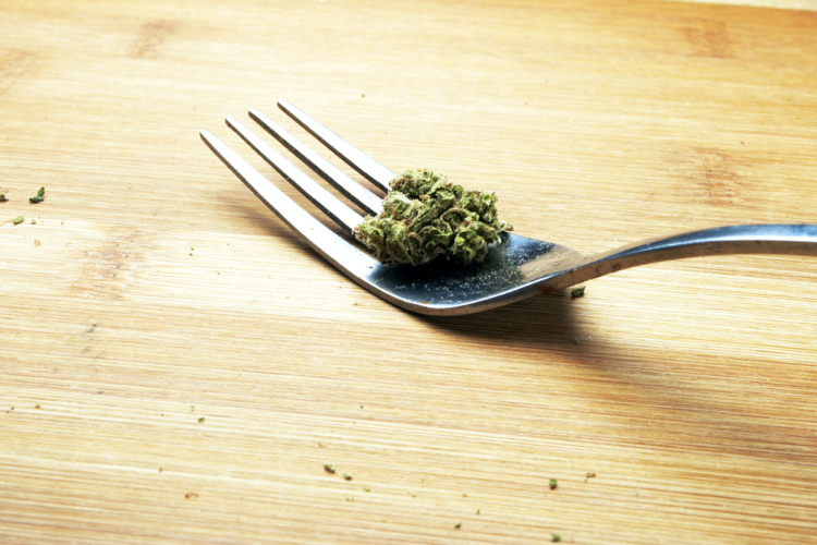 Greenside Recreational | THC Edible Dosages: What You Need to Know - Is 10mg Edible A High Dose