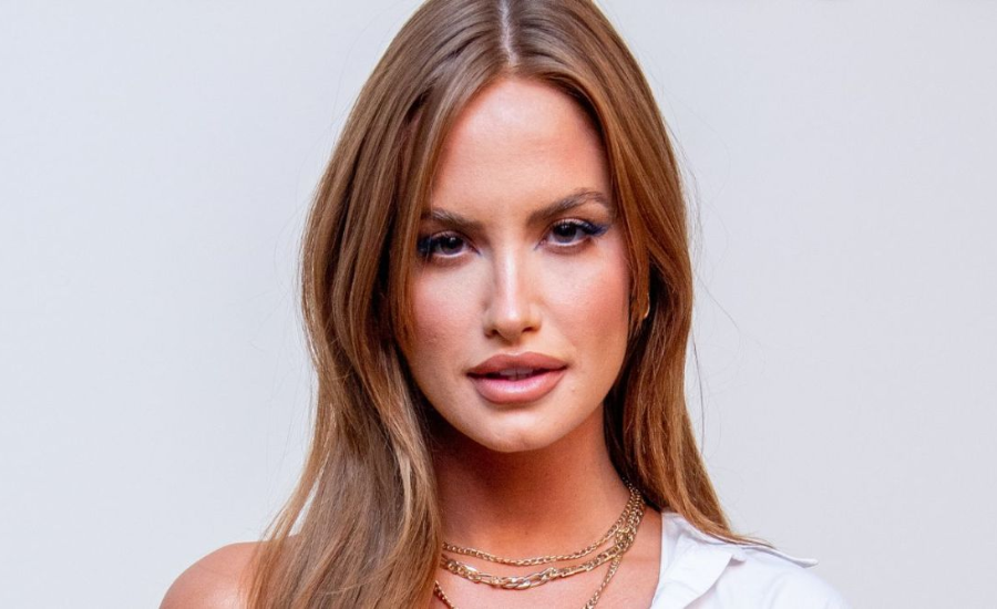 Haley Kalil's Net Worth: Early Life, Career, Personal Life & Many |Hint - Haley Kalil Net Worth 2025: Model, Influencer & Media Personality