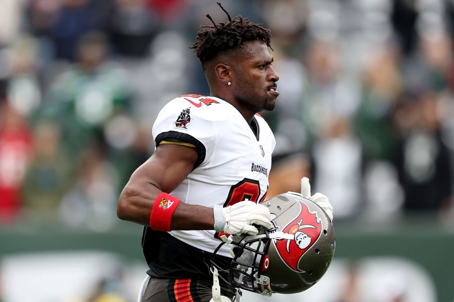 How Old Is Antonio Brown? Nfl Star’s Age And Comeback Talk