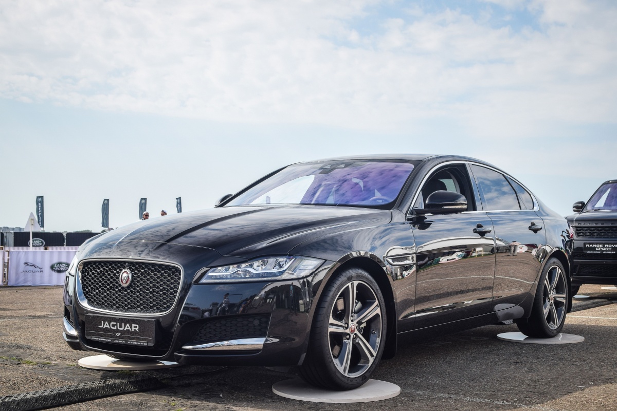 How To Become A Car Detailer