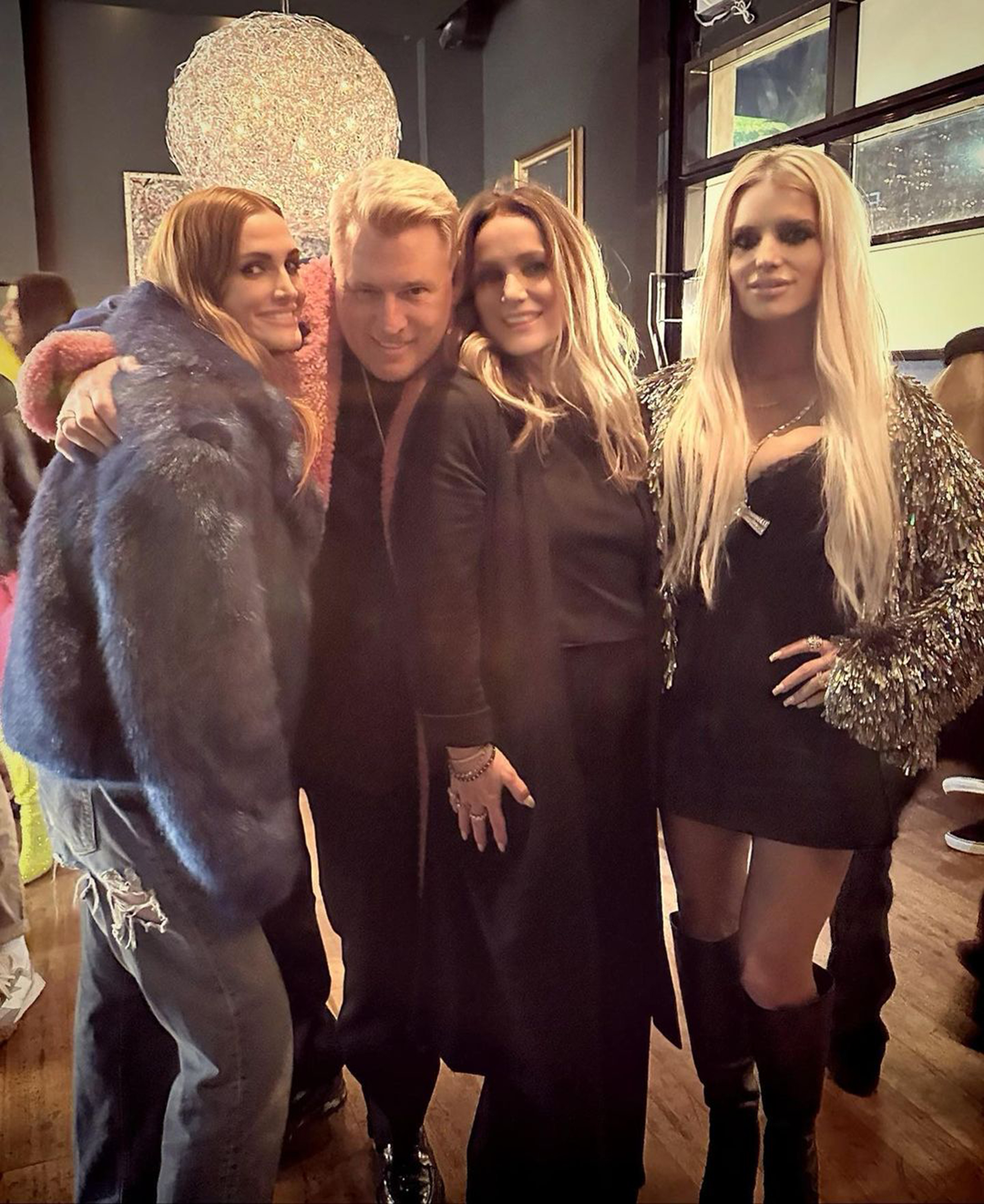 Jessica Simpson celebrates dad joe's 65th birthday - Josh King And Jessica Simpson Deliver Powerful ‘American Idol’ Finale Duet