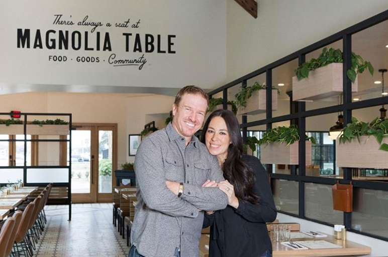 Joanna Gaines Pregnant on 'Fixer Upper' - Joanna Gaines First TV - Is Joanna Gaines Pregnant? Fixer Upper Fans Are Convinced