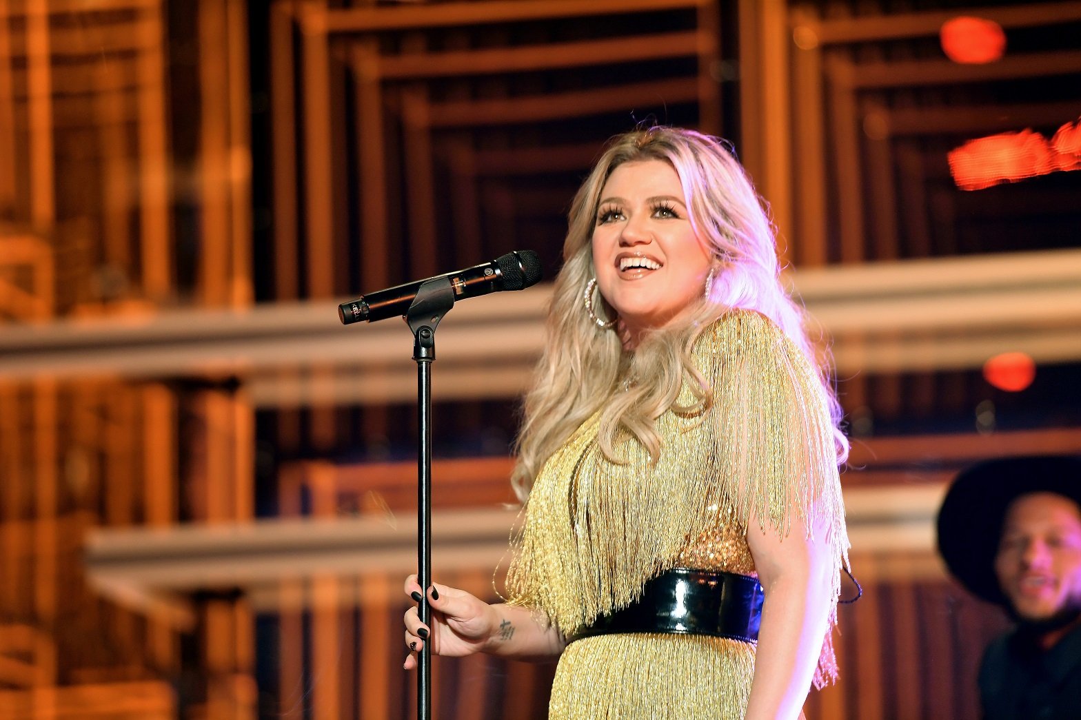 Kelly Clarkson 2025 Net Worth - Cesar Logan - Kelly Clarkson Net Worth 2025: Singer, Host & Icon’s Full Wealth Profile