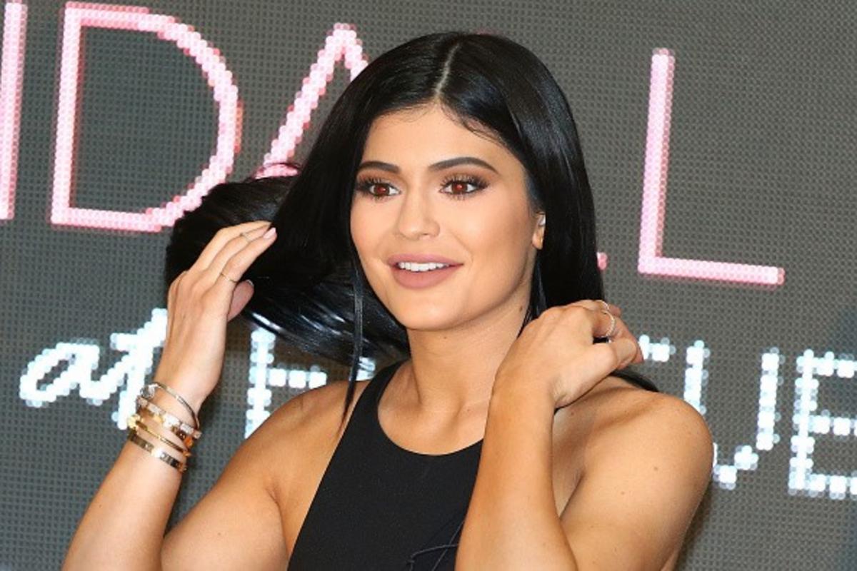 Kylie Net Worth 2025 - Lora Sigrid - Kylie Jenner Net Worth 2025: Beauty Mogul’s Wealth Breakdown