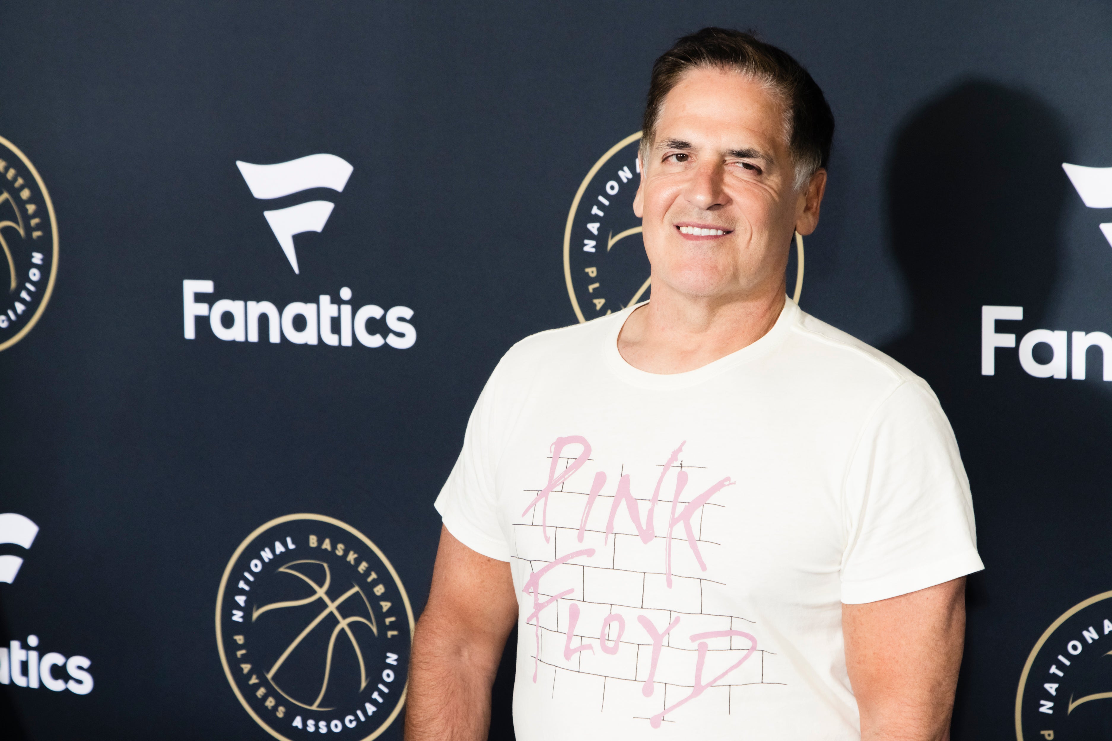 Mark Cuban makes surprise Shark Tank announcement: ‘It’s time’ - How Old Is Mark Cuban? Billionaire Shark Tank Star’s Real Age