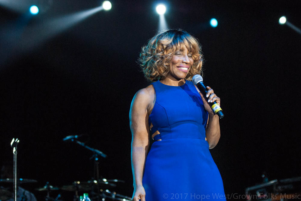 Mills Singer - How Old Is Stephanie Mills? Soul Icon’s Age & Career Milestones