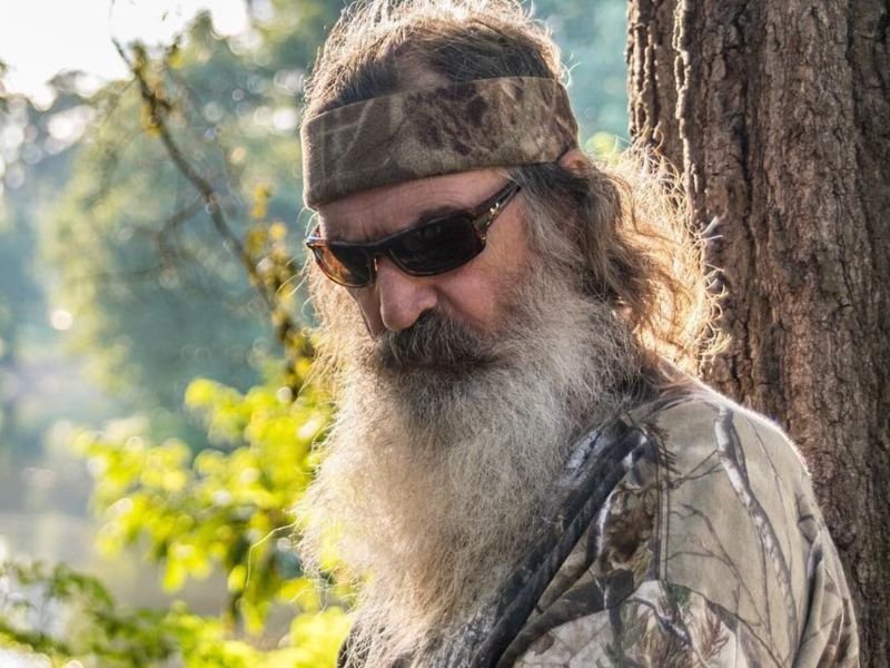 Phil Robertson Net Worth: Closer Look At Duck Commander's Wealth - Phil Robertson Net Worth: How Much The Duck Commander Built Before His Death
