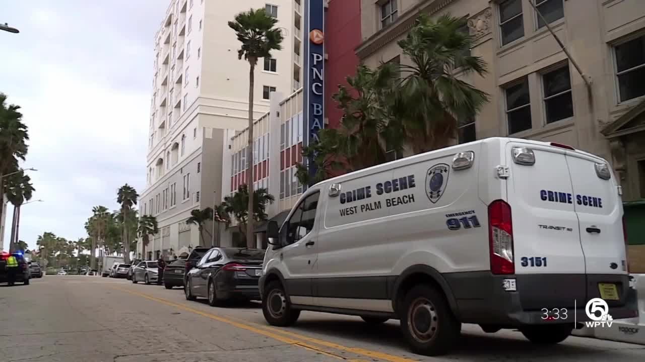 Police investigate robbery at PNC Bank in downtown West Palm Beach - Pnc Bank In West Palm Beach