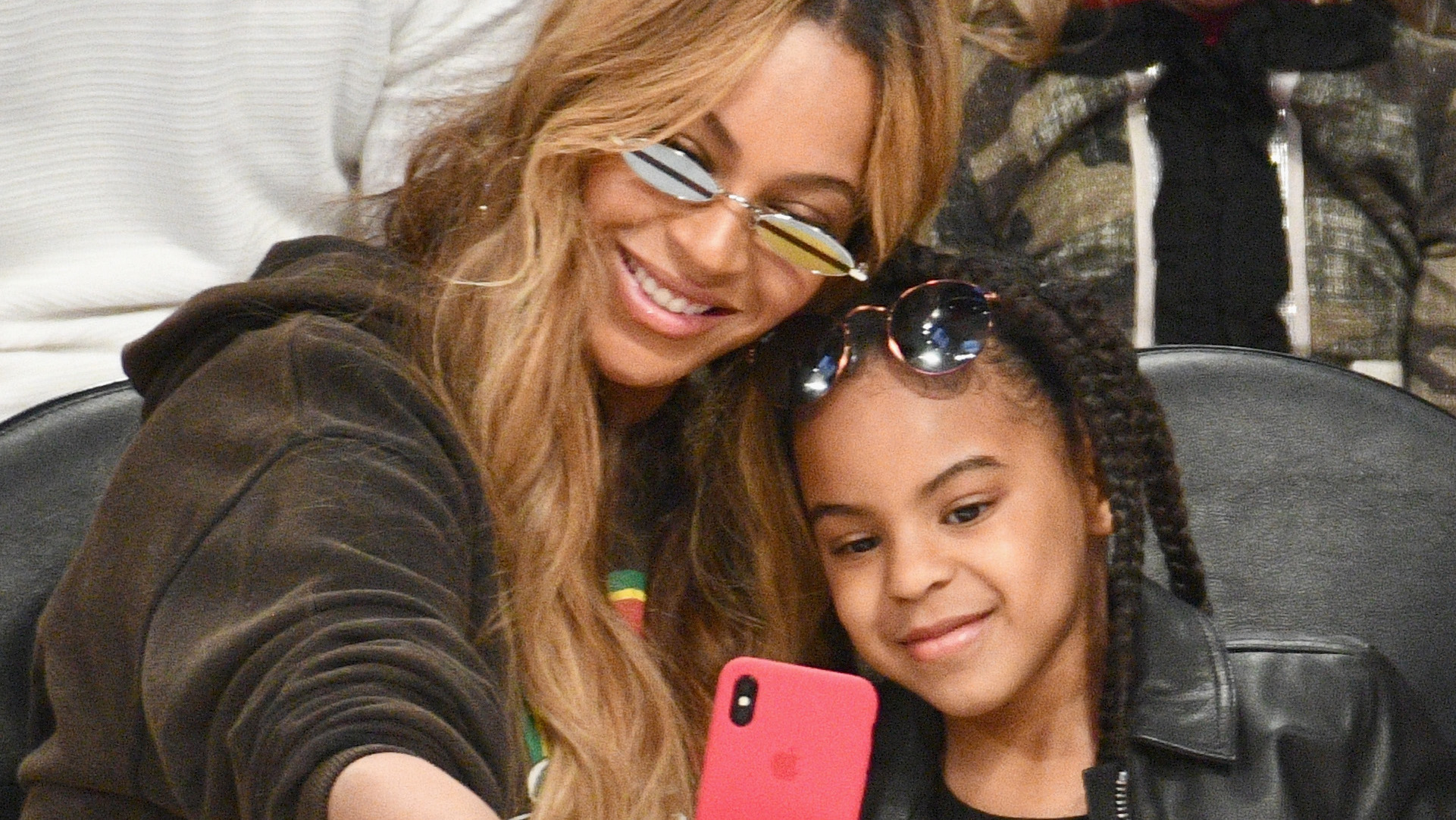 Rare New Photo Proves Beyoncé & Daughter Blue Ivy Are Total Twins - How Old Is Blue Ivy? Beyoncé’s Daughter Is Growing Up Fast