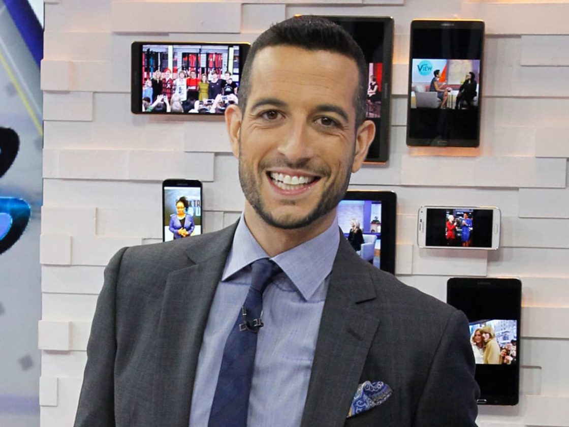 Tony Reali Signs Multi-Year Extension To Remain The Host Of 'Around The - Tony Reali Salary: Around The Horn Host’s ESPN Earnings