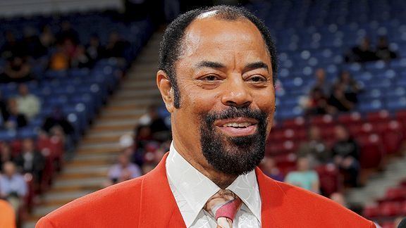 How Old Is Walt Frazier? Knicks Legend’s Age Revealed
