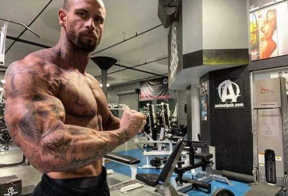 Wes Watson Net Worth (2025)- Earnings, Age, Height, Wiki - Wes Watson Net Worth 2025: Motivational Coach’s Empire Explained