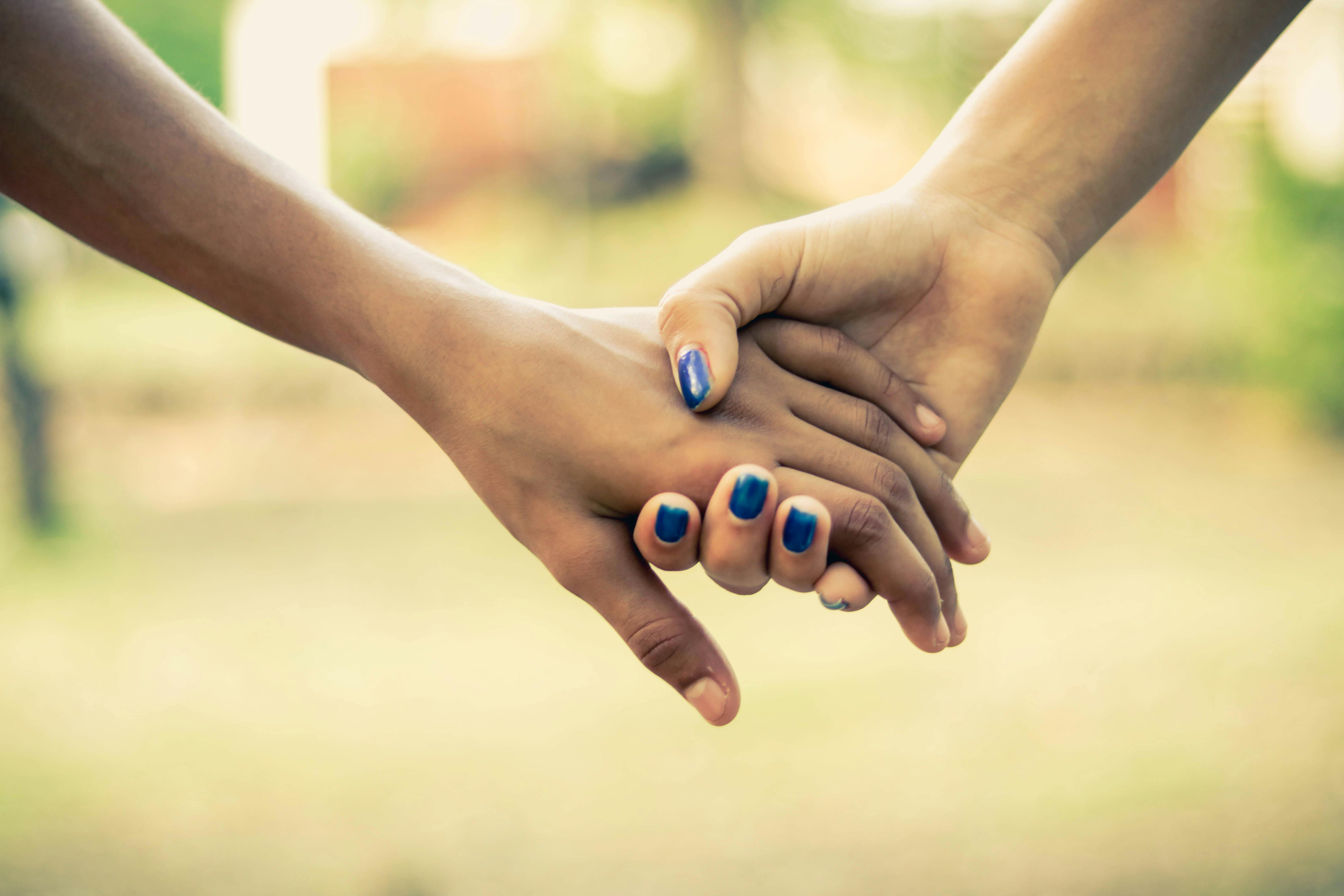 1000+ Great Holding Hands Photos · Pexels · Free Stock Photos - Hands For Healing With Needles Of Light Inc
