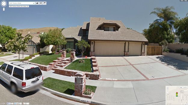 11 Horror Film Houses That You Can Visit On Google Street View | Google - 4267 Roxbury Street In Simi Valley California