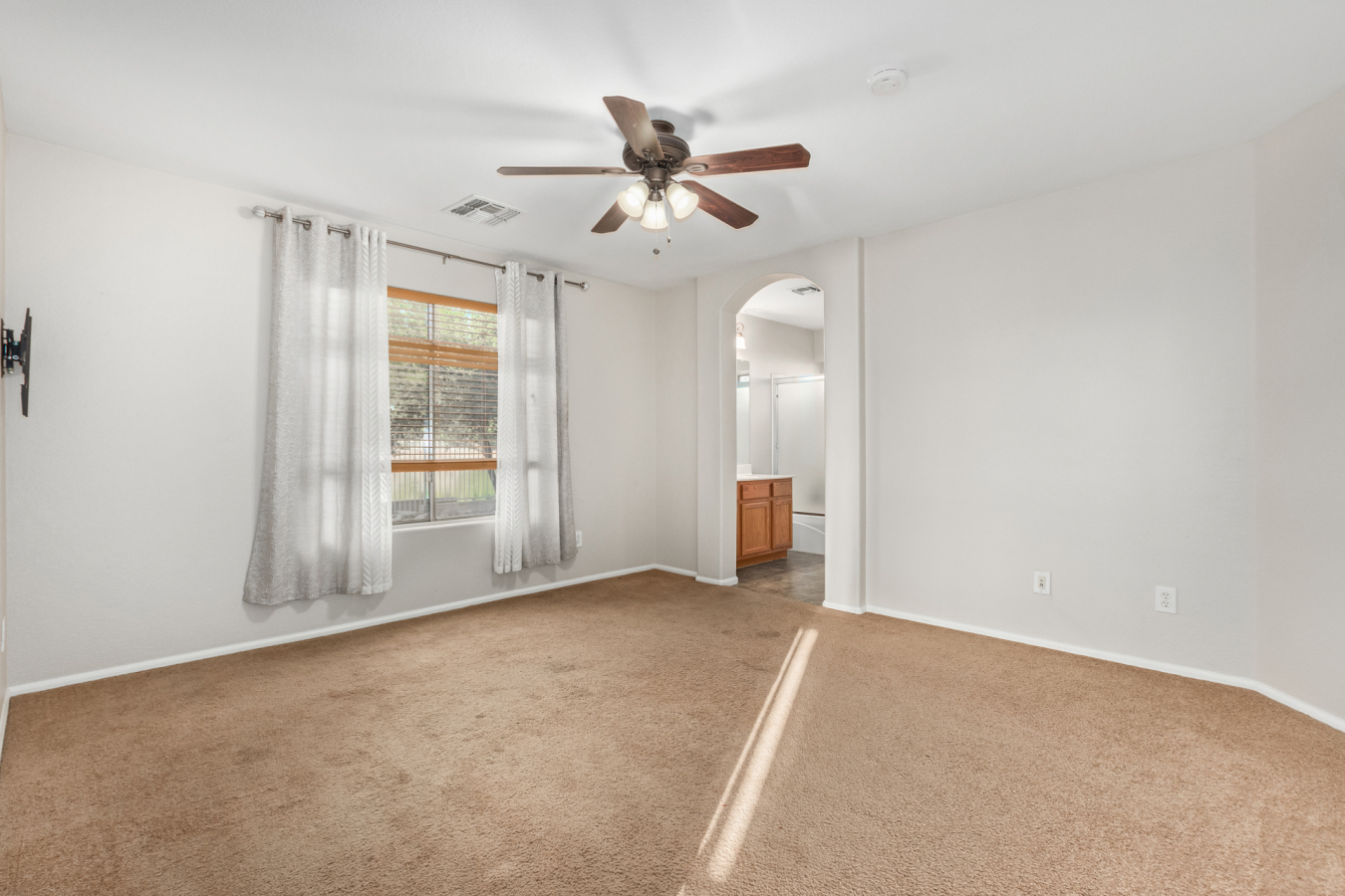 11046 W Sheridan St Virtual Tour - 1095 Sugar View Dr Ste 500 Sheridan Wy 82801