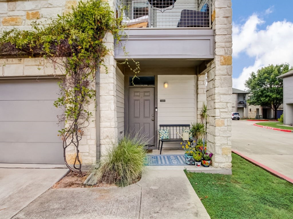 2400 Grove Blvd Austin Tx 78741