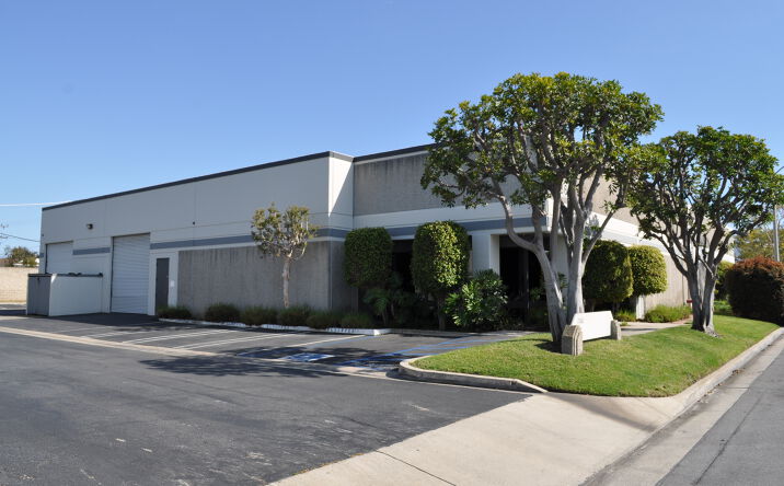17121 Nichols Lane Huntington Beach Ca 92647