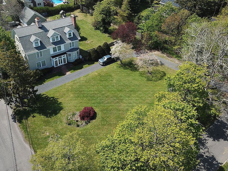 206 S Ocean Ave, Bayport, NY 11705 | Zillow - 526 S Ocean Ave Freeport Ny 11520