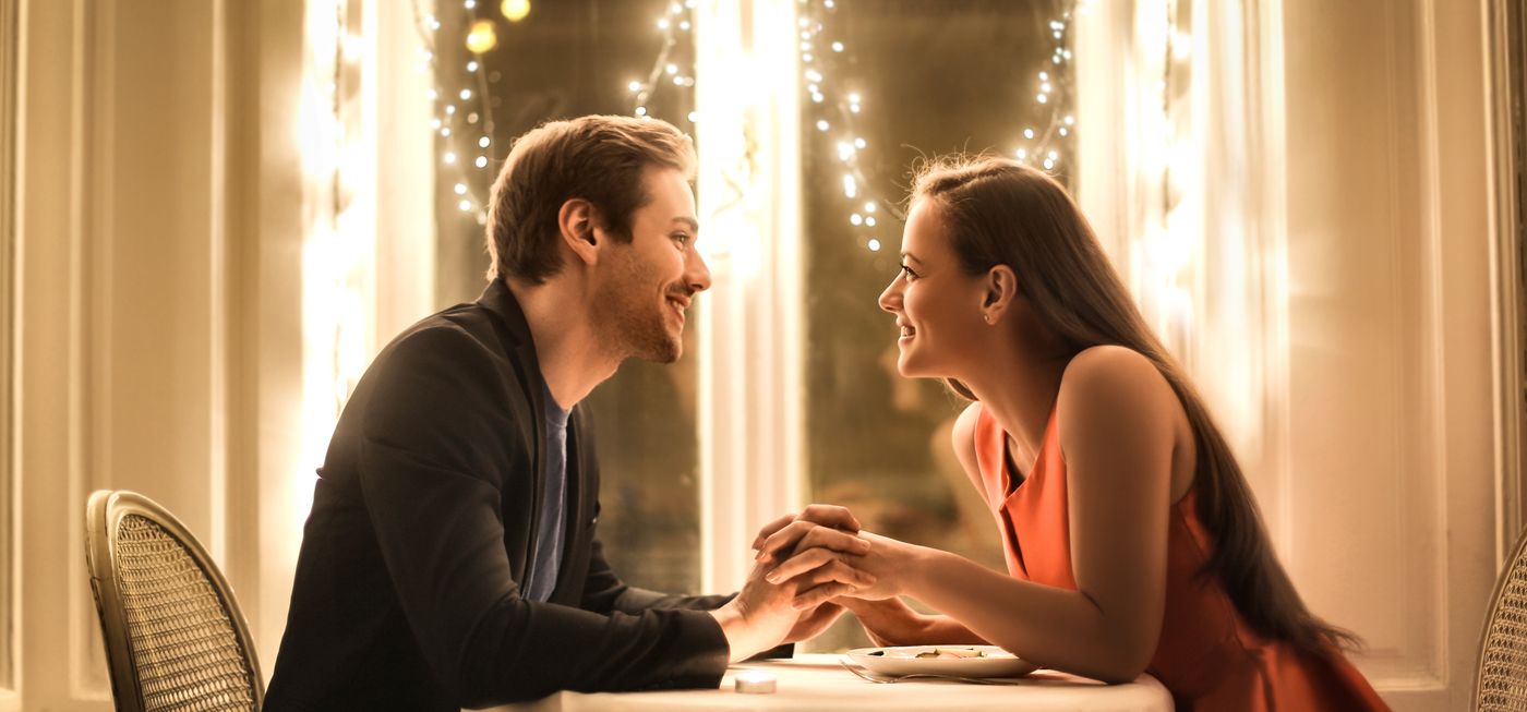 5 Main Differences Between Dating And Being In A Relationship - Dating Profile Pictures For Guys Examples