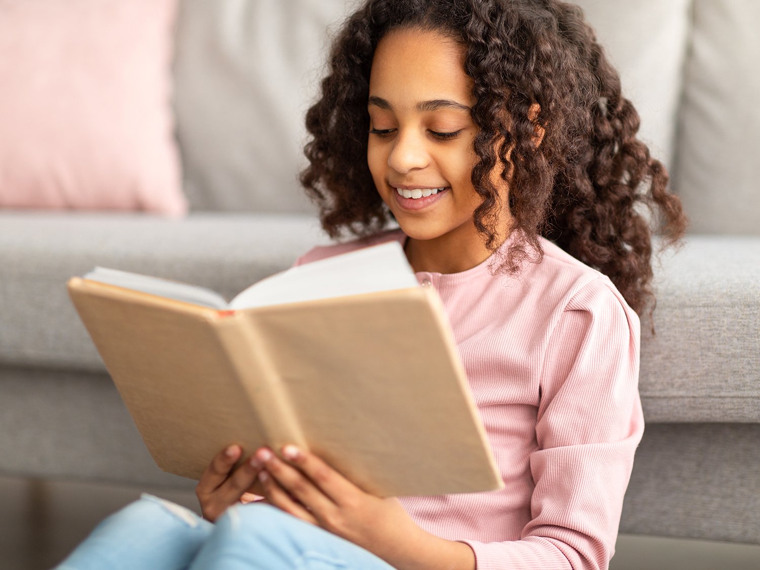 6 Best Ways to Improve Reading Comprehension - Reading Glasses That Automatically Adjust Focus