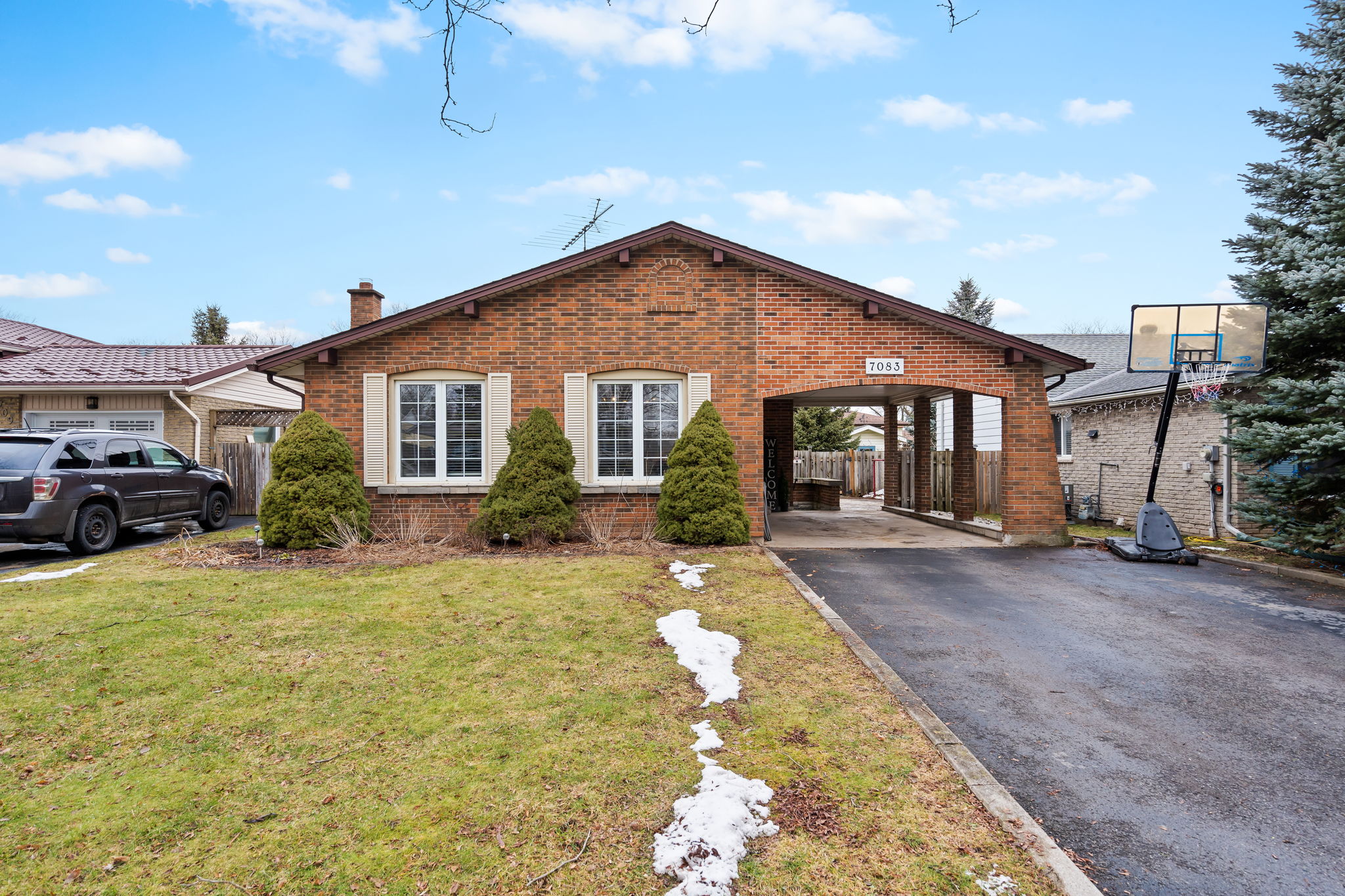 7083 Harriman St, Niagara Falls, ON L2J 3S1 | Move It Media - 6740 Fallsview Blvd Niagara Falls On L2g3w6 Canada