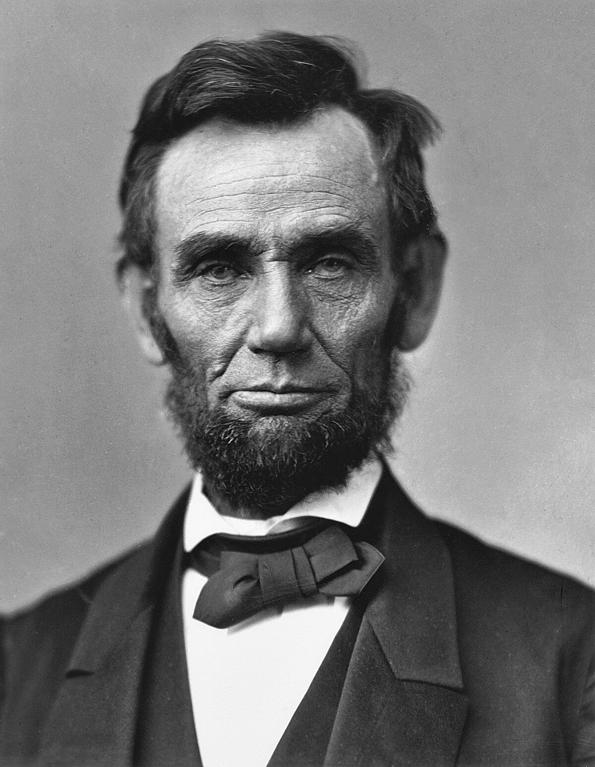 Lincoln Businees With Telephone Number Ending In 4582