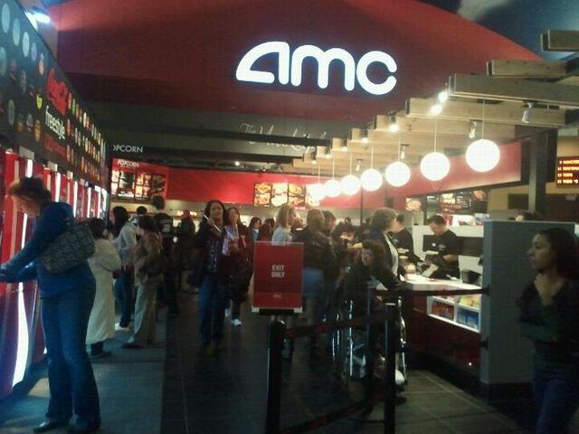 Amc Showplace Village Crossing 18 Skokie Il Showtimes