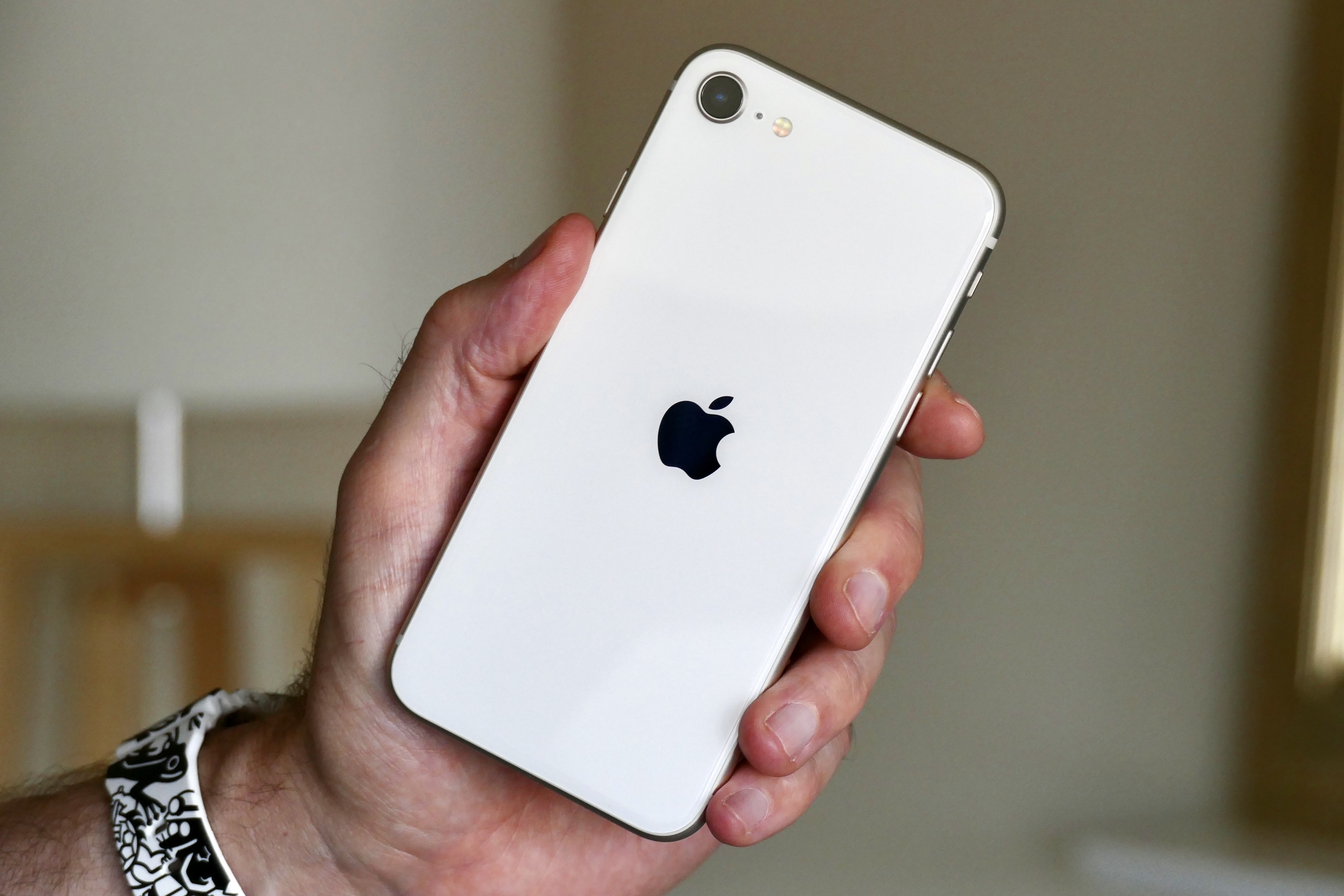 Apple iPhone SE (2022) review: small size, big value | Digital Trends - Dose Organic Ginger & Turmeric Daily Booster