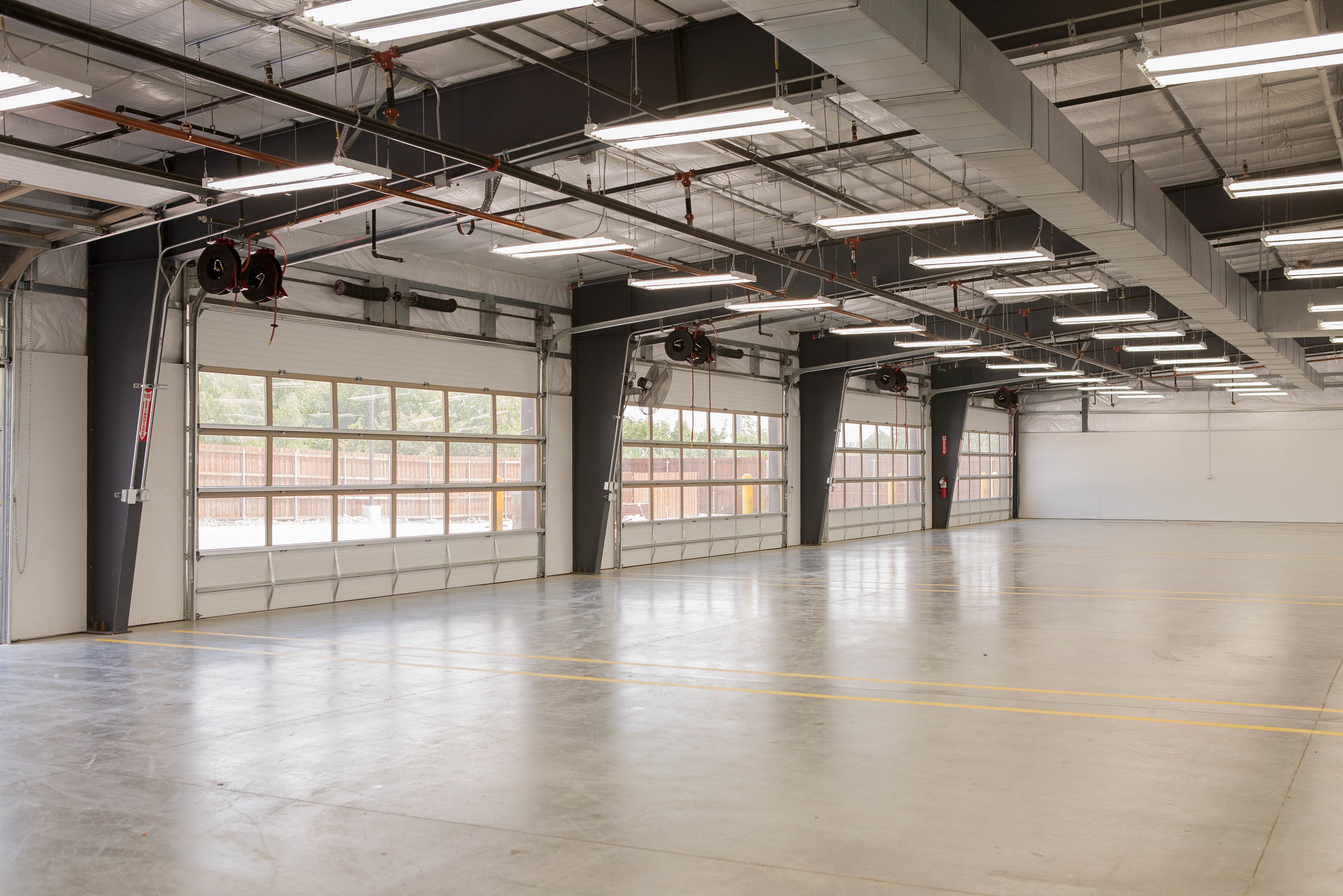 Caliber Collision — Strategic Construction - Caliber Collision West Vickery Boulevard Fort Worth Tx