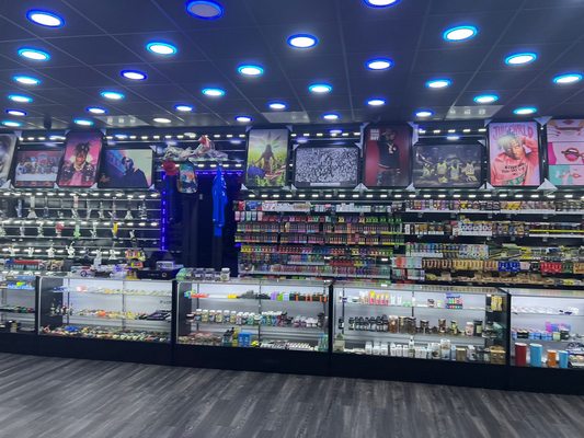 CLOUD 9 SMOKE SHOP CALLE 8 #1 - Updated June 2025 - 7228 SW 8th St - Rise Lake In The Hills Illinois