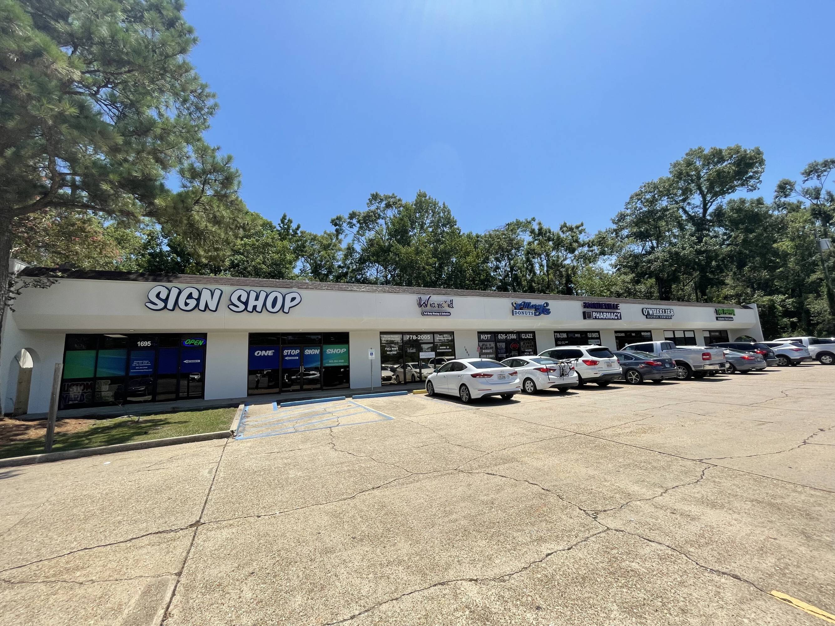 Crexi.com - 195 Highland Park Plaza Covington La 70433