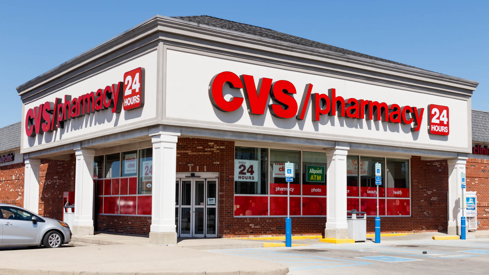 CVS Pharmacy Holiday Hours: Full Schedule | GOBankingRates - Cvs On Seven Mile And Greenfield