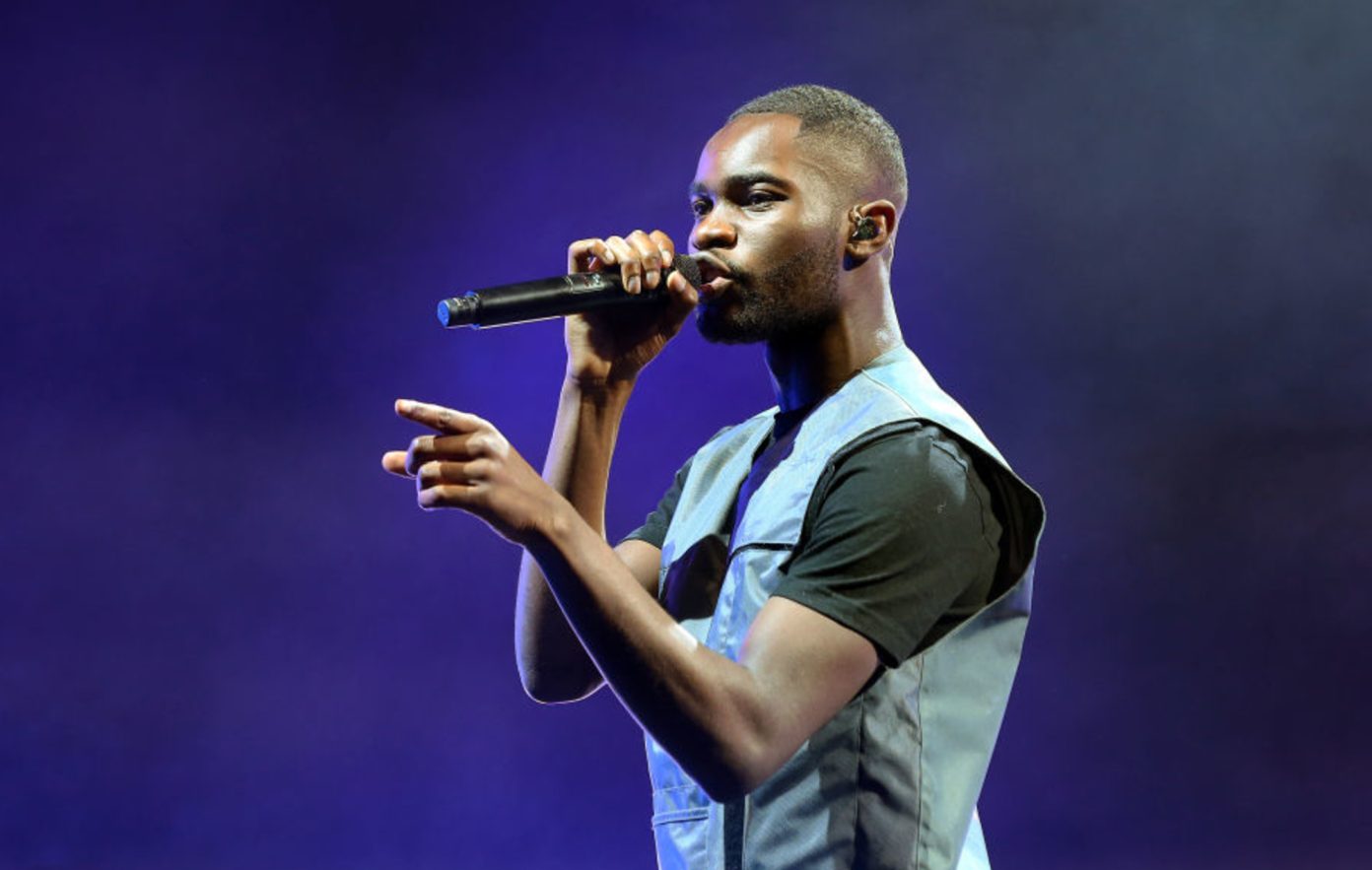 Dave invites another fan on stage to rap to ’Thiago Silva’ - Dave's Hot Chicken El Cajon Menu