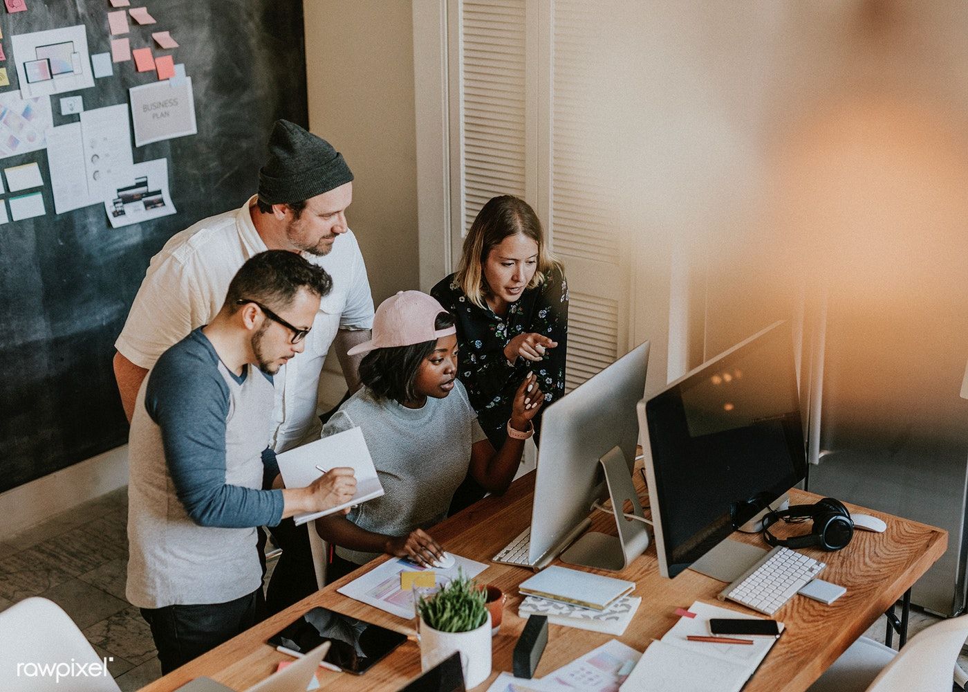 Diverse business people working together at the office | premium image - Working Capital Management Includes Which One Of The Following