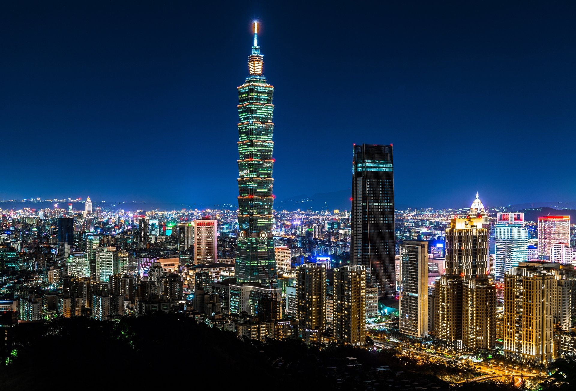 Download Skyscraper City Night Taiwan Building Taipei 101 Man Made - Taipei Cultural And Economic Office Houston