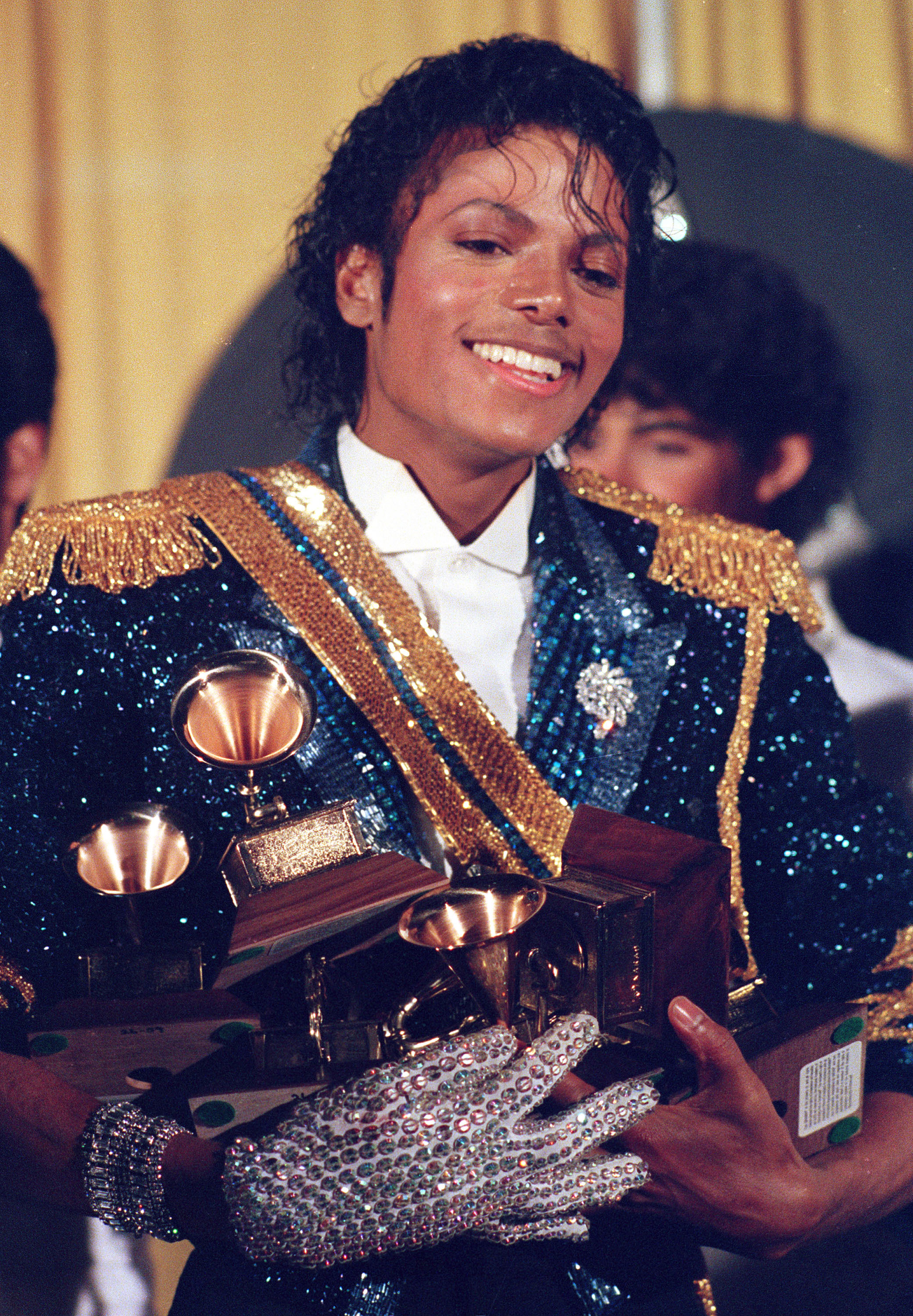 Entrepreneur who brought Jheri curl to masses dies | WTOP - Michael Kors Women's Sheila Medium Satchel