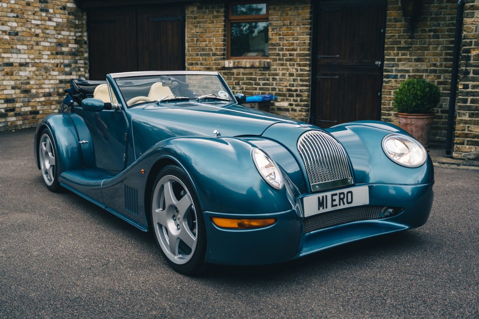 For Sale: A Morgan Aero 8 – An Unusual British Supercar - Morgan Wallen Had To Hit It Twice