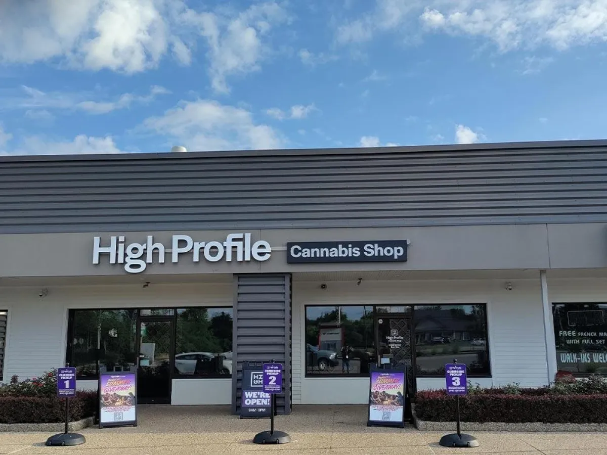 High Profile Of Grand Rapids 44th St Dispensary Photos